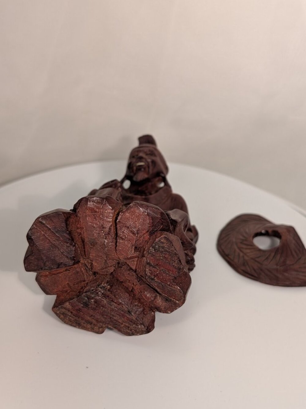Vintage Chinese Hand-Carved Wood Seated Elderly Man Figure with Removable Hat - Picture 8 of 10